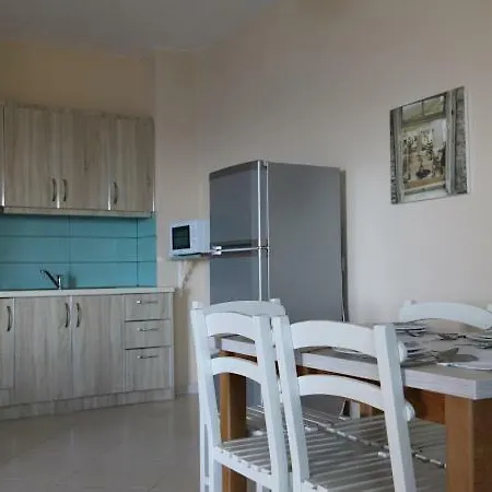 Apartment Layos Sea View *